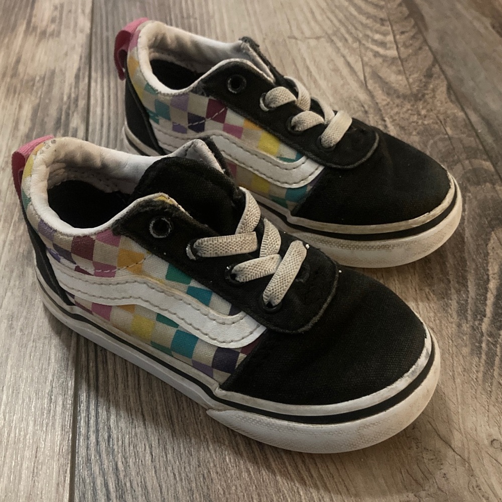 Vans Girls Toddler Size 6 Rainbow Checkered Slipon Shoes